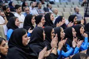 تجلیل از تیم&zwnj;های قهرمان دانشگاه آزاد اسلامی با حضور دکتر بیژن رنجبر