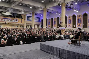 دیدار خانواده شهدای اقتدار با رهبر انقلاب در روز میلاد امیرالمومنین علیه&zwnj;السلام