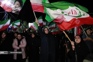 اجتماع مردمی در حمایت از رزمندگان اسلام و بیعت با رهبری و محکومیت حملات وحشیانه صهیونیستی - آمریکایی با حضور مردم انقلابی و شهیدپرور در میدان شهدا تهران