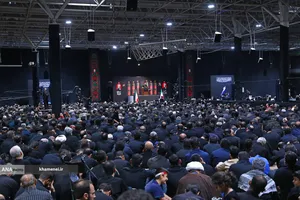 مراسم عزاداری شام غریبان حسینی در جوار محل شهادت قائد شهید