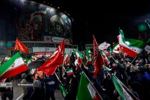 اجتماع مردمی در حمایت از رزمندگان اسلام - میدان ولیعصر (عج)