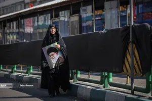 تشییع پیکر شهیدان لاریجانی، سلیمانی و شهدای ناو دنا
