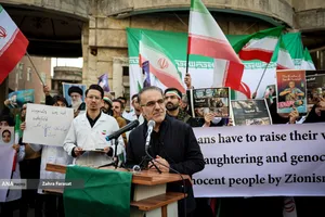 تجمع اعضای کادر درمان در محکومیت تجاوز آمریکا و رژیم صهیونیستی