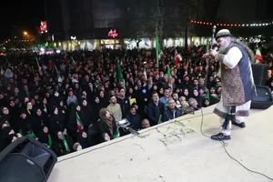 اقامه نماز استغاثه به امام زمان زمان(عج) - چهارراه نبرد خیابان پیروزی
