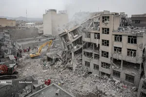 آثار تجاوز هوایی آمریکایی _ صهیونیستی به اماکن مسکونی