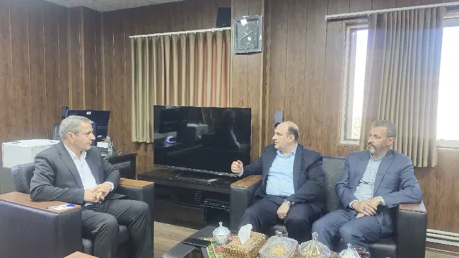 دیدار رئیس دانشگاه آزاد ورامین-پیشوا و قرچک با مسئولان اجرایی و قضایی شهرستان قرچک
