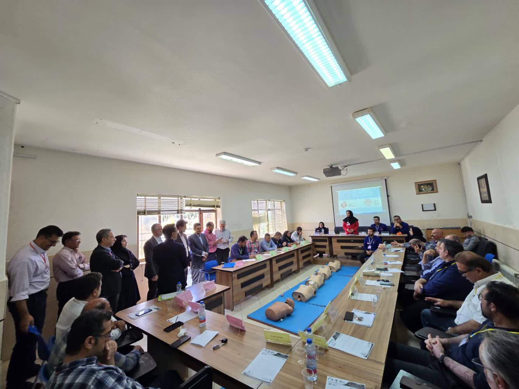 برگزاری نخستین دوره آموزش احیای قلبی ریوی در دانشگاه آزاد اسلامی واحد شیراز برگزاری نخستین دوره آموزش احیای قلبی ریوی در دانشگاه آزاد اسلامی واحد شیراز