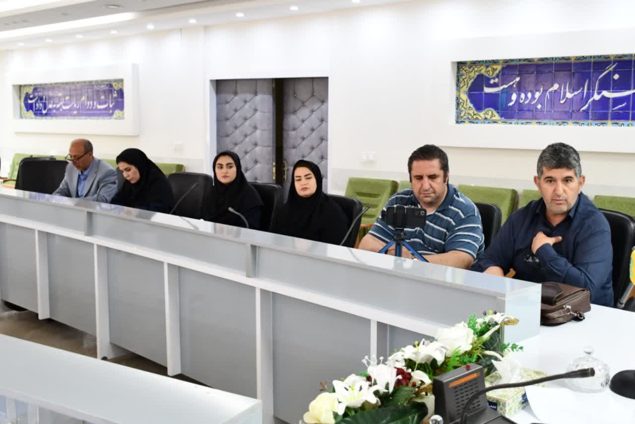 خبرنگاران دیدهبانان امین جامعه و پرچمداران جهاد تبیین هستند خبرنگاران دیدهبانان امین جامعه و پرچمداران جهاد تبیین هستند