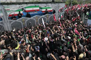 تشییع پیکر مطهر آقای شهید ایران و خانواده ایشان