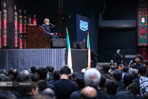 مراسم عزاداری شام غریبان حسینی در جوار محل شهادت قائد شهید