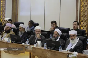 نشست تقریبی جمعی از علمای شیعه و اهل تسنن در مشهد مقدس