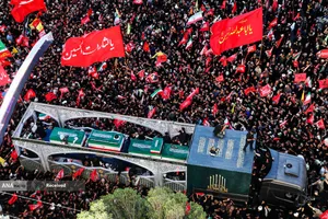 تشییع پیکر مطهر آقای شهید ایران و خانواده ایشان در مشهد