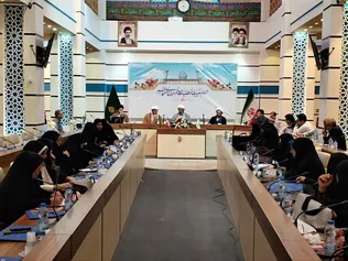 رسالت مهم استادان اُنس‌ دادن دانشجویان و جوانان با قٰرآن کریم است