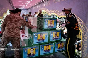 تشییع پیکر شهیدان لاریجانی، سلیمانی و شهدای ناو دنا
