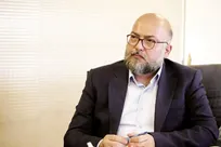 قانون‌شکنی شهرداری با سانتی‌متر فروشی/طرح خانه‌ریز تجارت با فقرمردم؛ هدف حل بحران مسکن نیست