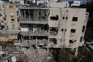 حملات پیوسته موشکی و پهبادی ایران به سرزمین های اشغالی