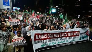 تداوم تظاهرات در کشورهای جهان در محکومیت سیاست گرسنگی دادن به مردم غزه