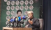 اصرار مقام اماراتی برای تحویل نامه ترامپ به رهبر شهید