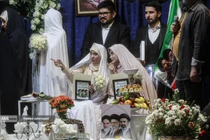 همزمان با سالگرد ازدواج حضرت علی (ع) و حضرت فاطمه(س) مراسم جشن ازدواج500 زوج&zwnj; جان&zwnj;فدا عصر دوشنبه 28 اردیبهشت به&zwnj;صورت همزمان در میادین اصلی شهر تهران برپا شد. از این تعداد، آیین ازدواج 6 زوج در تجمع مردمی حمایت از رهبر معظم انقلاب و نیروهای مسلح در خیابان پیروزی چهارراه نبرد