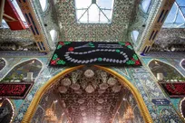 حرم حضرت عباس(ع) در عزای حضرت ام‌البنین (س) سیاه پوش شد+ عکس