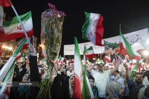 دویستمین شب اجتماع