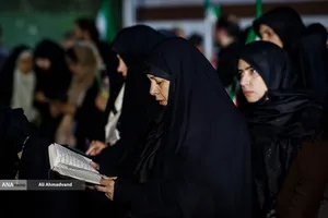اقامه نماز استغاثه به امام زمان زمان(عج) - میدان ولیعصر (عج)
