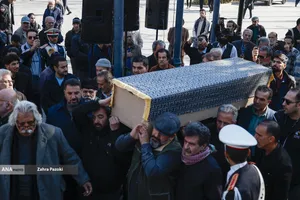 مراسم تشییع پیکر عنایت بخشی 