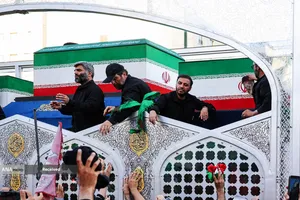 تشییع پیکر مطهر آقای شهید ایران و خانواده ایشان در مشهد