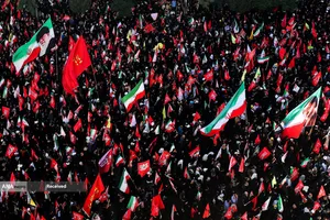 تشییع پیکر مطهر آقای شهید ایران و خانواده ایشان در مشهد