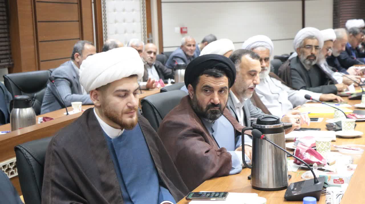 برای همراهی نسل جوان با ارزش‌های دینی و فرهنگی باید از خودمان شروع کنیم