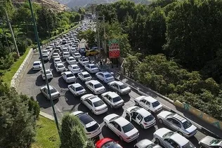 ترافیک در محورهای منتهی به مهران سنگین اما روان است