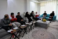 دیدار رئیس و‌ مسئولان هلال‌احمر با خانواده شهید حادثه هوایی اشترانکوه
