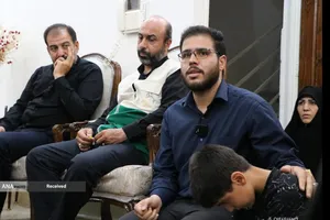 دیدار و تکریم خادمیاران رضوی منطقه 14 تهران با جمعی خانواده شهدا دفاع مقدس و جنگ 12 روزه صهیونیستی