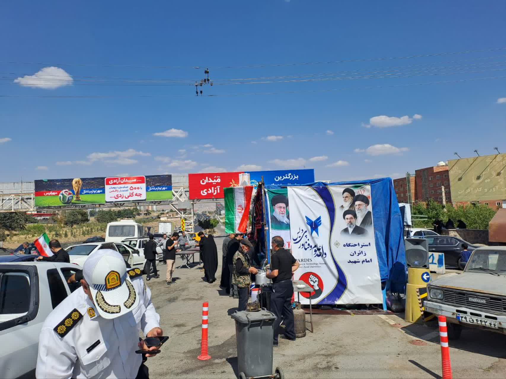 تکاپوی خدمت در مسیر بازگشت؛ دانشگاه علوم و فناوری پردیس، پناهگاهی برای استراحت و تجدید قوای زائران تکاپوی خدمت در مسیر بازگشت؛ دانشگاه علوم و فناوری پردیس، پناهگاهی برای استراحت و تجدید قوای زائران