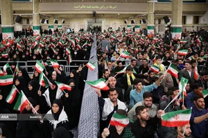 دیدار دانش&zwnj;آموزان و دانشجویان با رهبر معظم انقلاب