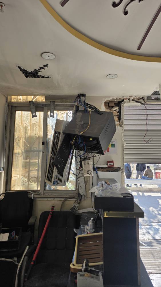 باز هم یک بیمارستان هدف قرار گرفت؛ خسارت گسترده به مرکز روانپزشکی دل‌آرام سینا در تهران