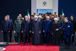 ادای احترام مقامات و مسئولان خارجی به پیکر امام شهید 