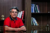 «محمد فرشته نژاد» از شاگردی «فرهاد فخرالدینی» می‌گوید/گام‌هایی که از تئاتر شهر برداشته شد+فیلم