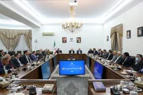 عارف: علم و فناوری در جایگاه اصلی خود قرار نگرفته است/ ارتباط دانشگاه با صنعت باید تقویت شود