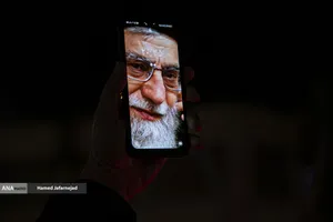 عزاداری شهادت رهبر انقلاب در چهارراه کوکاکولا خیابان پیروزی تهران