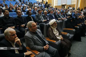 پاسداشت مقام استادان و یادبود پنج شهیددانشجوی شهید دانشگاه تهران در جنگ رمضان