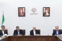 عارف: برای ثبات در بازار به دنبال ایجاد فضای امنیتی نیستیم