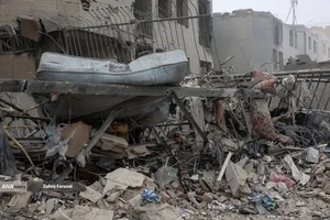 آثار تجاوز هوایی آمریکایی _ صهیونیستی به اماکن مسکونی