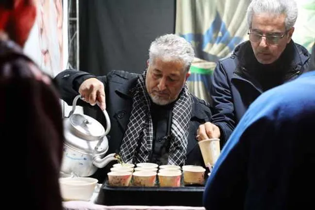 حضور رئیس دانشگاه آزاد اسلامی در اجتماع عزاداران و دانشجویان انقلابی