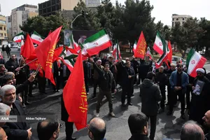 اجتماع دانشگاهیان دانشگاه آزاد اسلامی در سوگ رهبر شهید انقلاب و محکومیت تجاوز صهبونیستی و آمریکایی به کشور