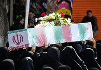 فیلم| استقبال دانشگاهیان دانشگاه آزاد دزفول از پیکر مطهر شهید گمنام