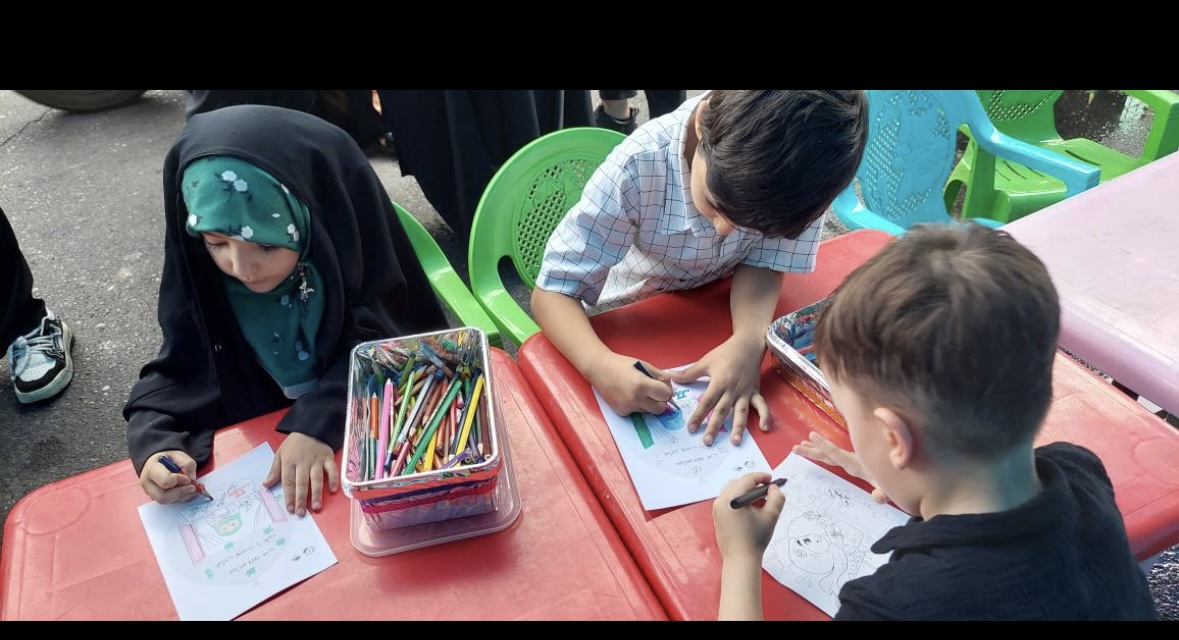 فعالیت‌های جهادی به یاد ۱۶۸ شهید مدرسه «شجره طیبه» / احداث ۲۵۱ سرویس بهداشتی، آبرسانی‌ و توزیع نان در روستاها+ فیلم