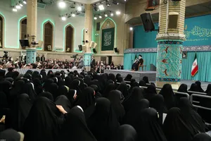 دیدار اقشار مختلف مردم در سالروز مبعث پیامبر اعظم (ص) با رهبر معظم انقلاب