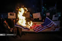 تجمع مردمی و دانشجویی مقابل سفارت انگلیس