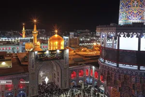 حرم مطهر رضوی در شب رحلت پیامبر اکرم و شهادت امام حسن مجتبی(ع)